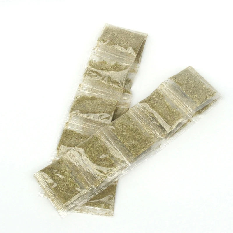 Fun Training Treats 10-Pack Natural Catnip Powder